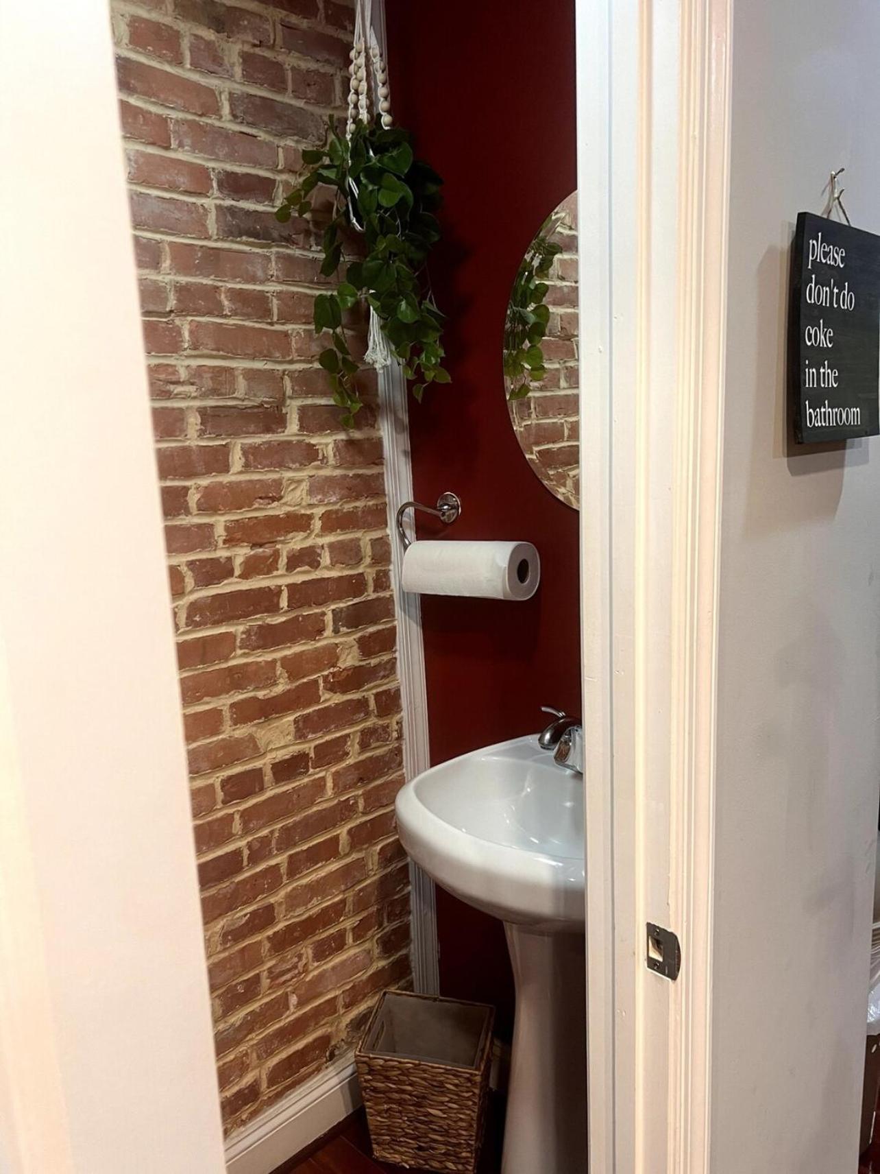 Retro-inspired Content House In Patterson Park Holiday home